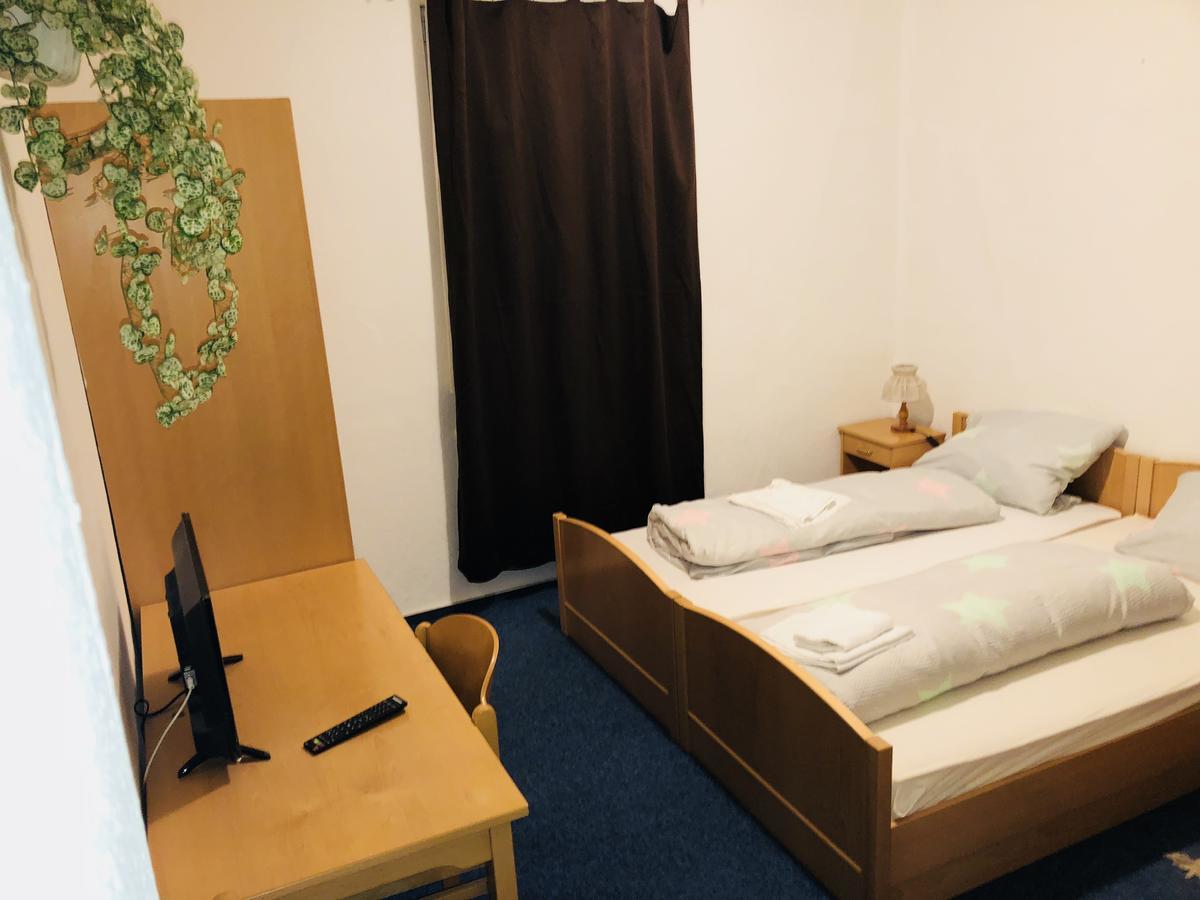 Pension Wasunger Tor Meiningen Exteriér fotografie